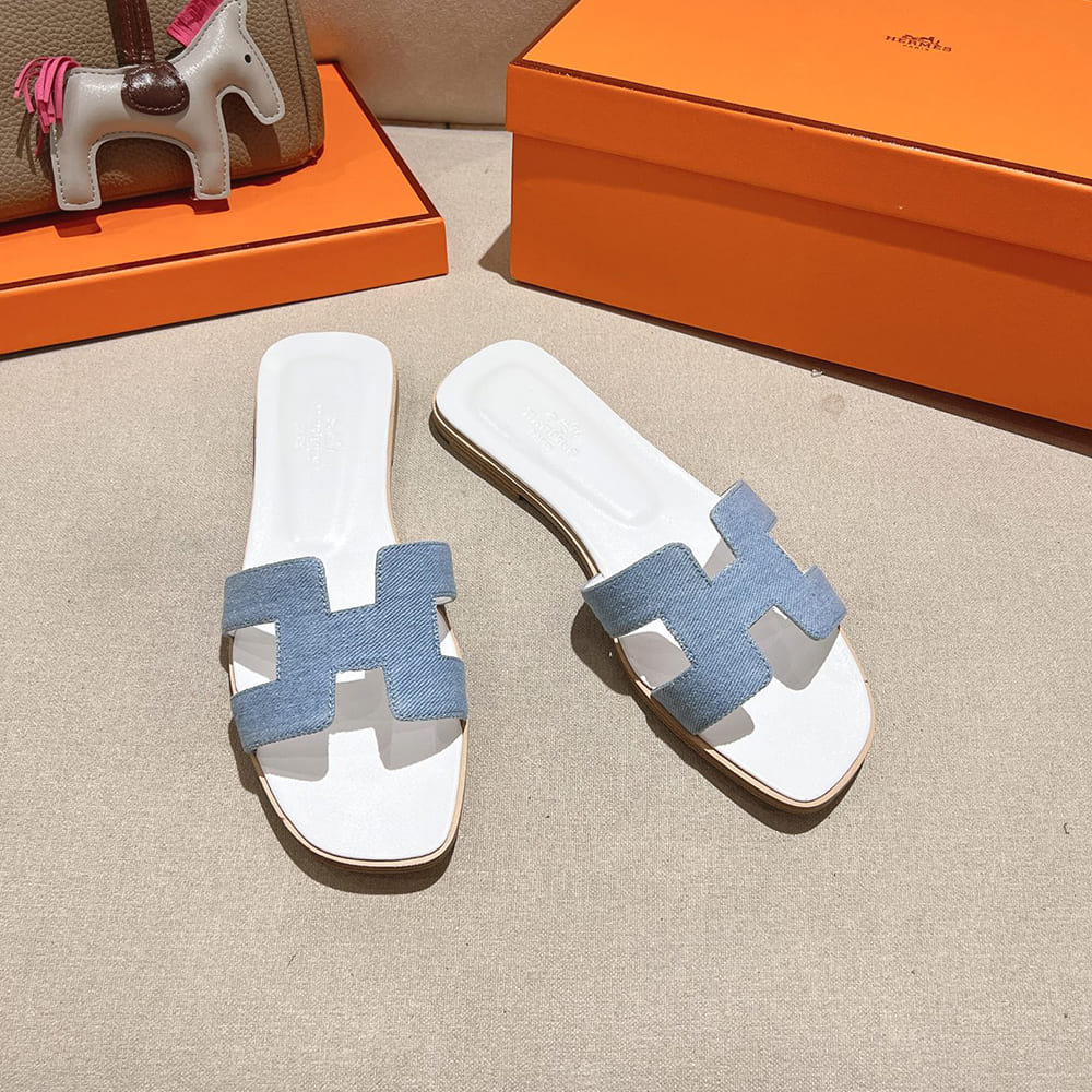 HERMES Oran sandal